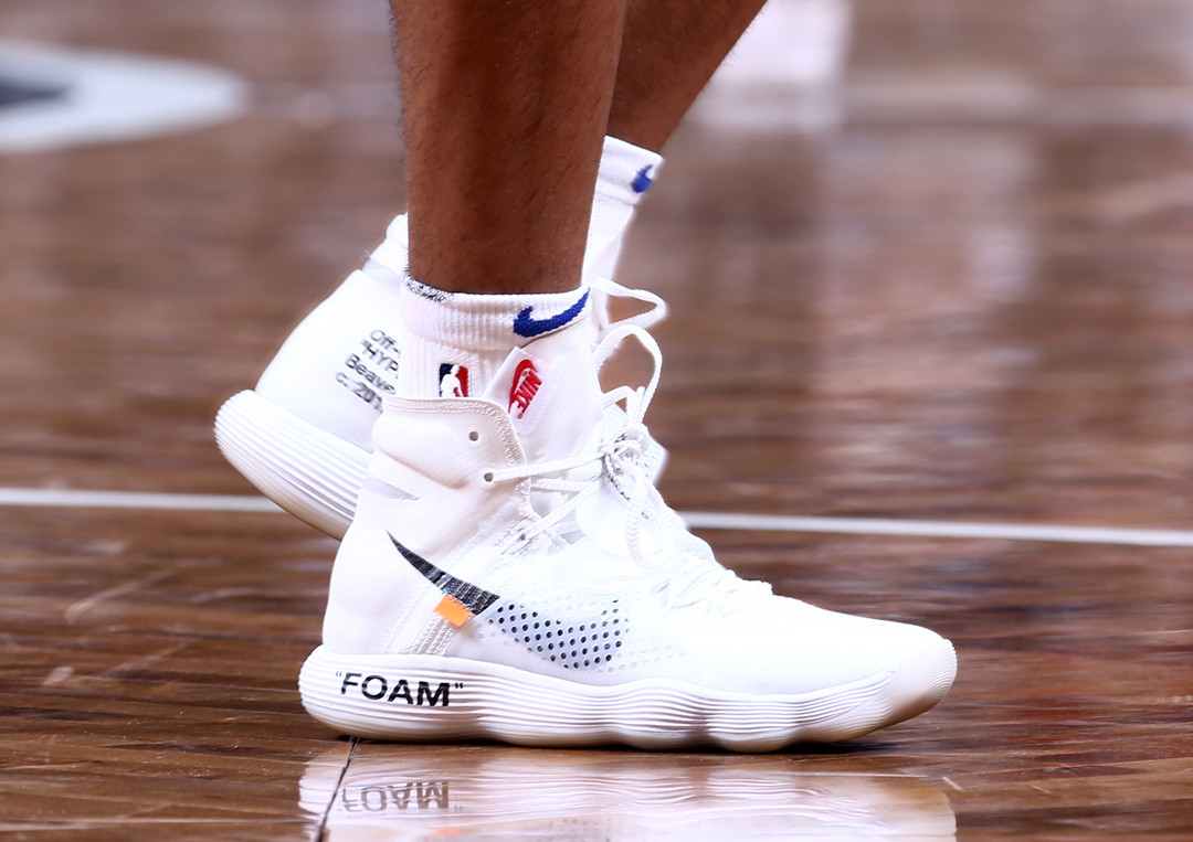 与后插上的 与后插上的